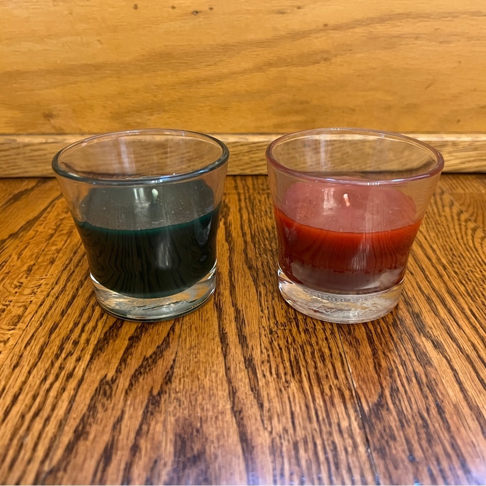 Set of 2 Glade Candles Pine Wonderland and Apple of my Pie